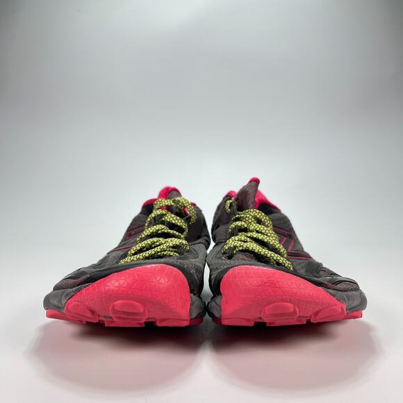 New Balance Minimus Dark Gray Trail Running Shoes WT1010GP Women's Size 8.5 - Picture 2 of 9